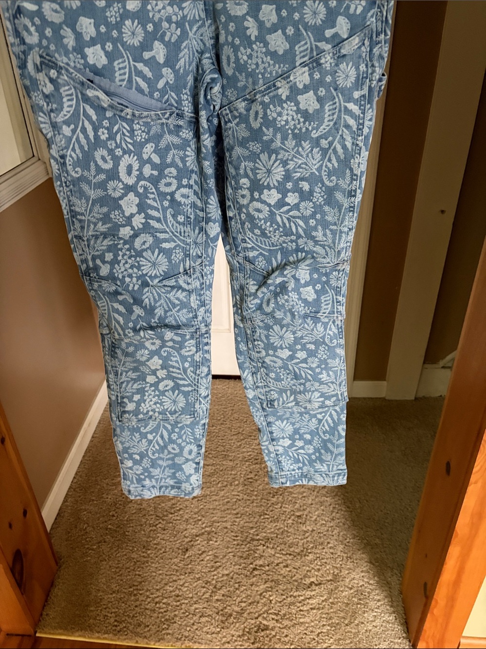 Like New Duluth Women’s Print Light Blue Denim Overalls - Picture 3 of 6